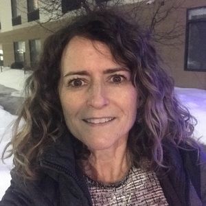 Meet your Posher, Alexis